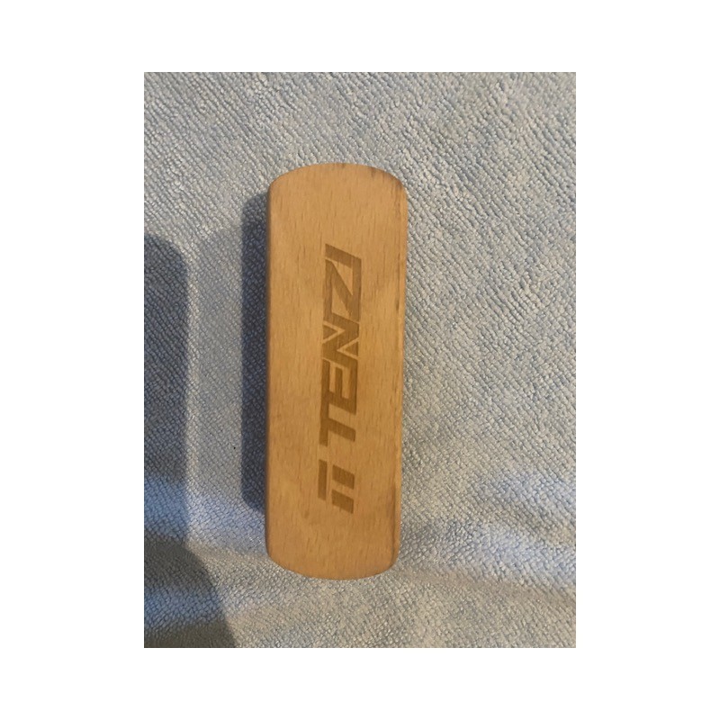 TENZI BROSSE POUR NETTOYER LE CUIR, LE PLASTIQUE ET LES TISSUS